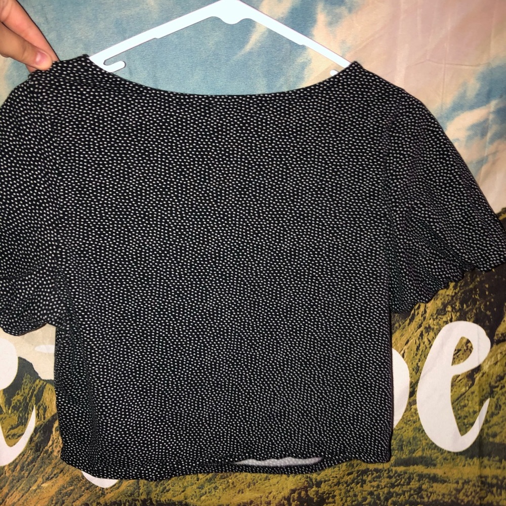 cropped top - Picture 5 of 5